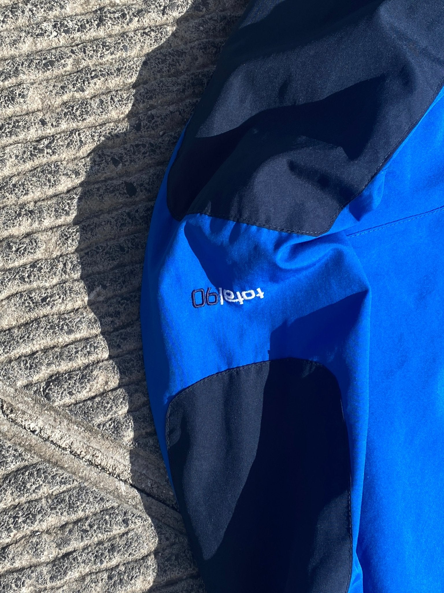 Vintage 00s Nike Total90 Track Jacket Blue/Black (S/M) - M - grabbers.studio