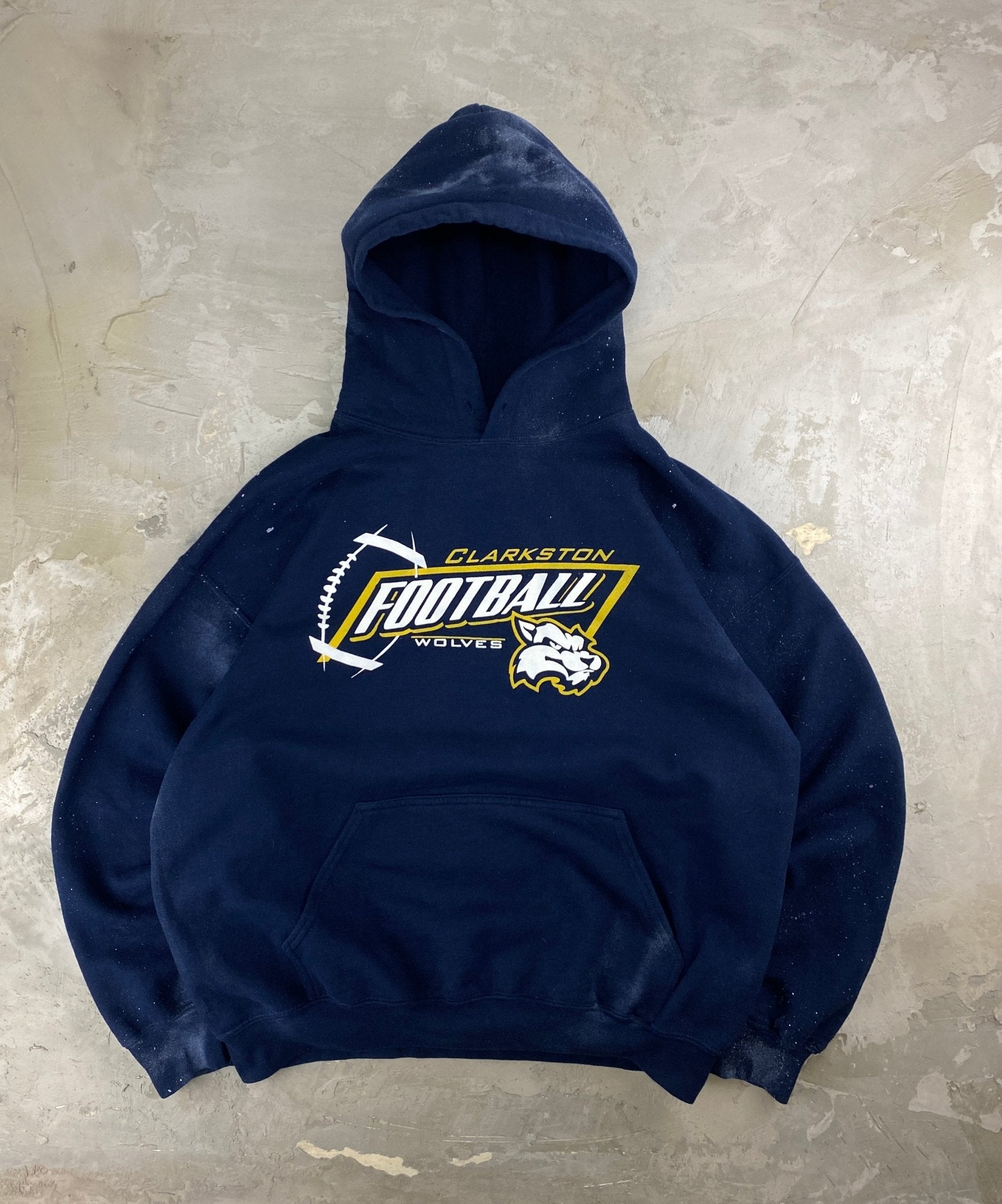 VINTAGE GILDAN COLLEGE STYLE HOODIE BOXY FIT PAINT FADED BLUE NAVY (L) - L - grabbers.studio