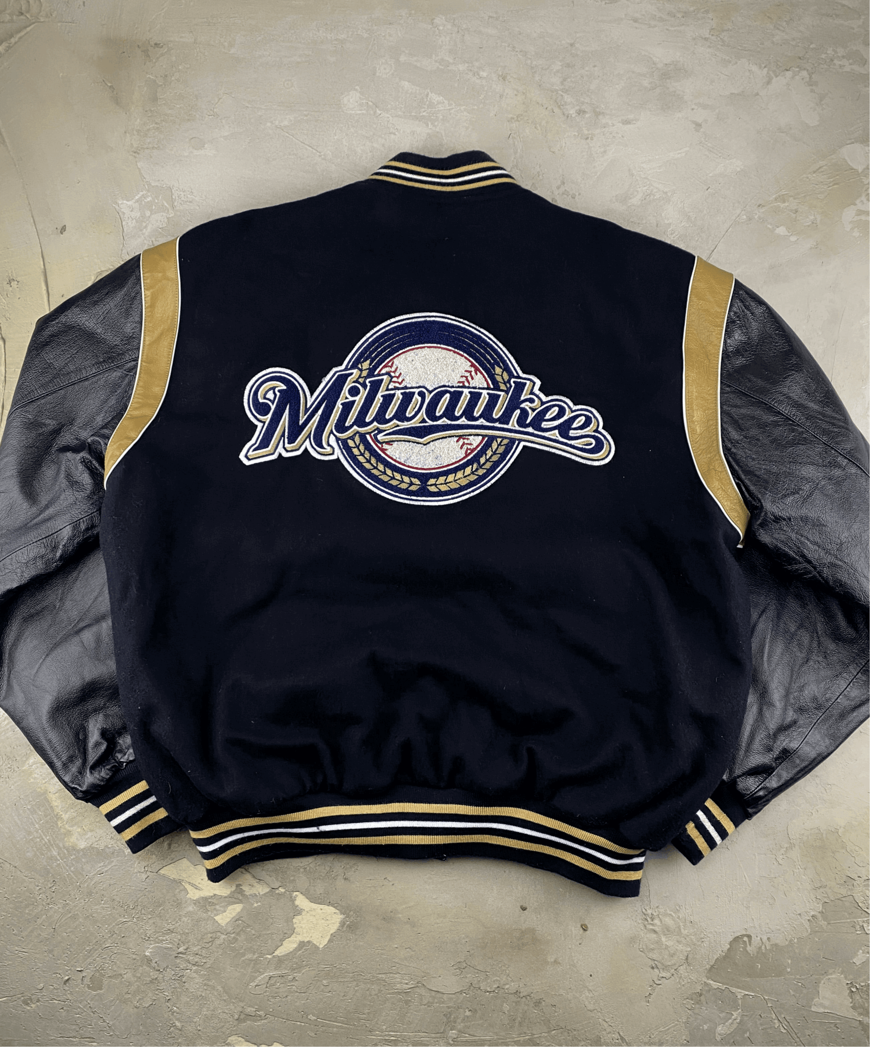 VINTAGE JH DESIGN VARSITY JACKET MILWAUKEE BREWERS DOUBLE FACE BLACK (XL) - XL - grabbers.studio