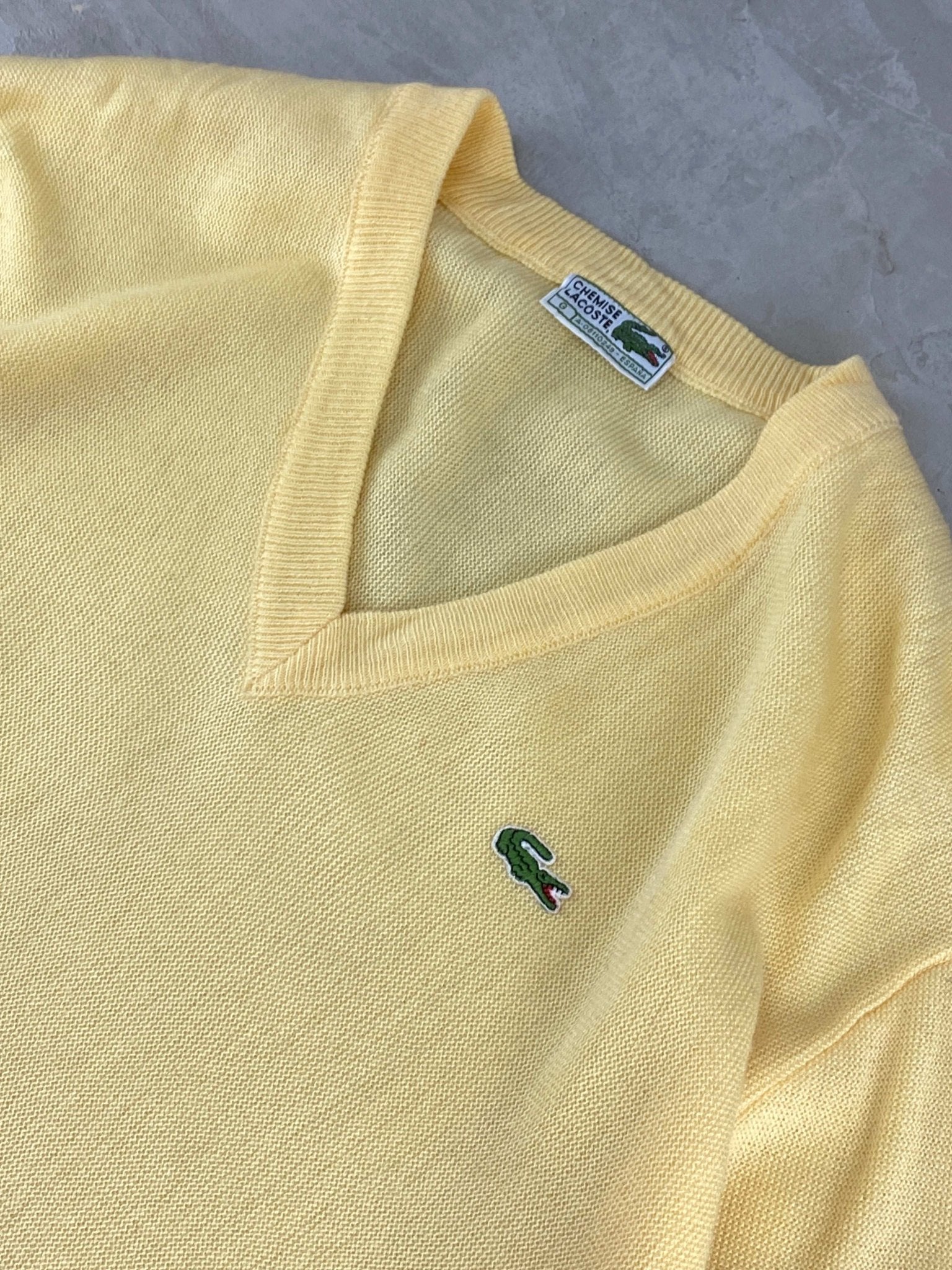 VINTAGE LACOSTE POLO COLORBLOCK GREEN/RED (L) - L - grabbers.studio