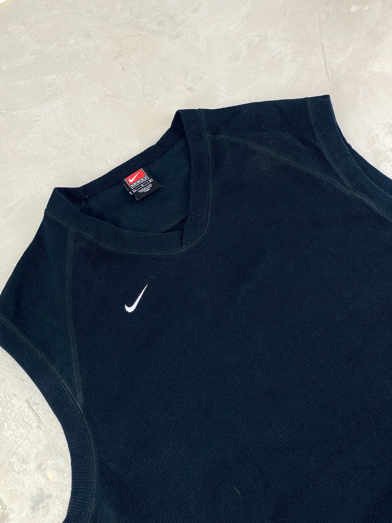 VINTAGE NIKE VEST SWEATER BASIC NAVY BLUE (L) - L - grabbers.studio