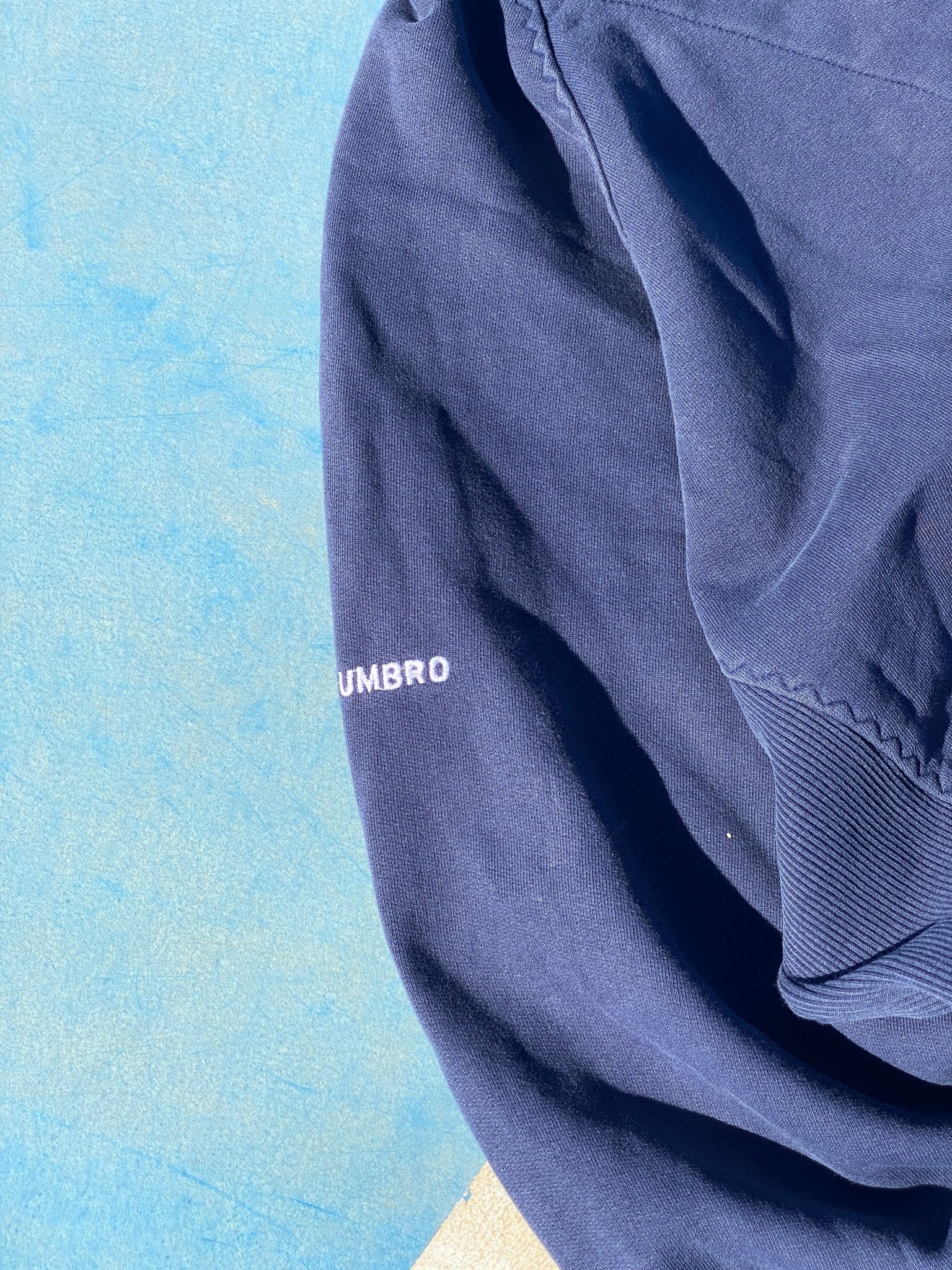 VINTAGE UMBRO PRO TRAINING 1/4 ZIP PULLOVER (L/XL) - XL - grabbers.studio