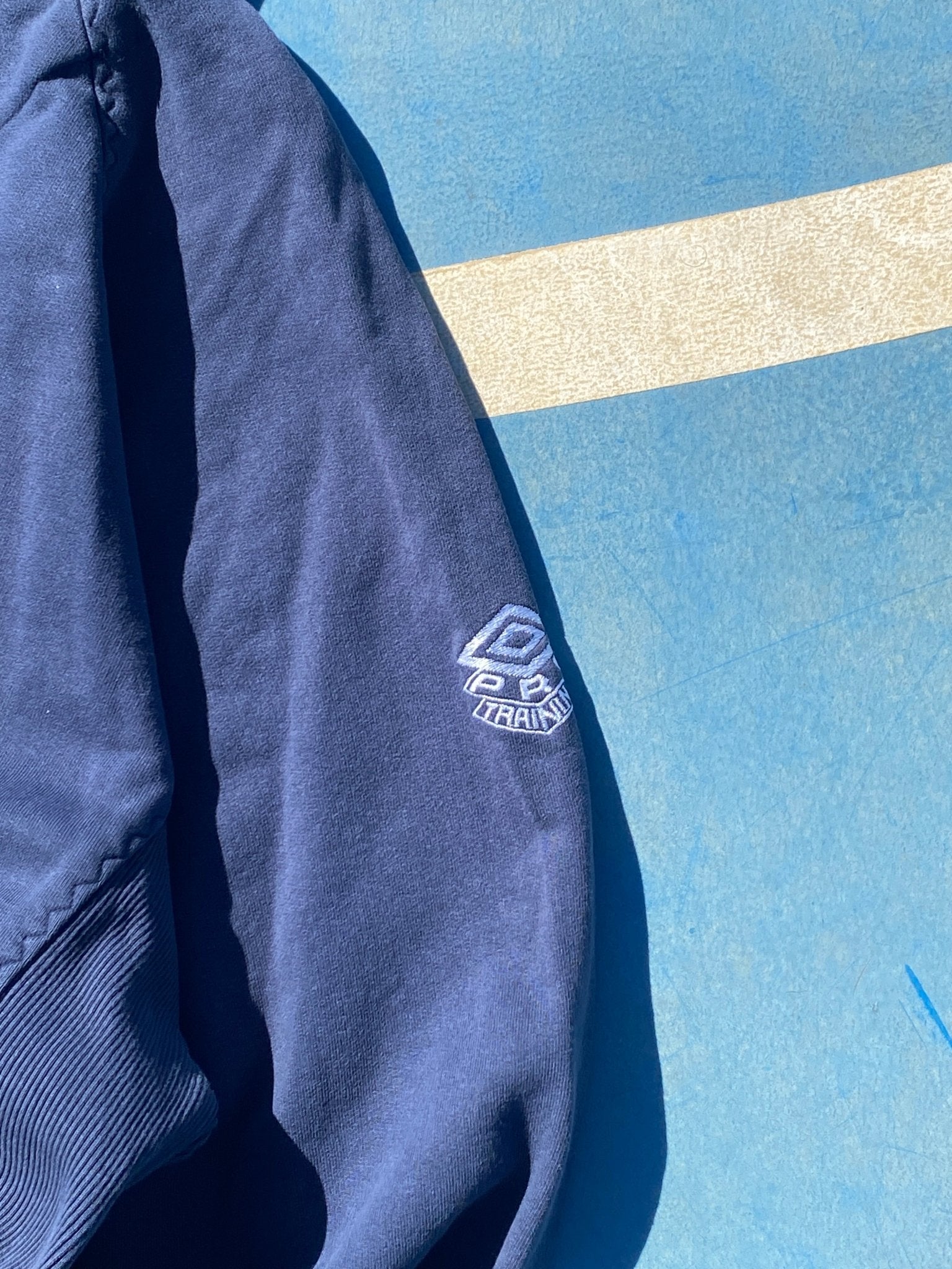 VINTAGE UMBRO PRO TRAINING 1/4 ZIP PULLOVER (L/XL) - XL - grabbers.studio
