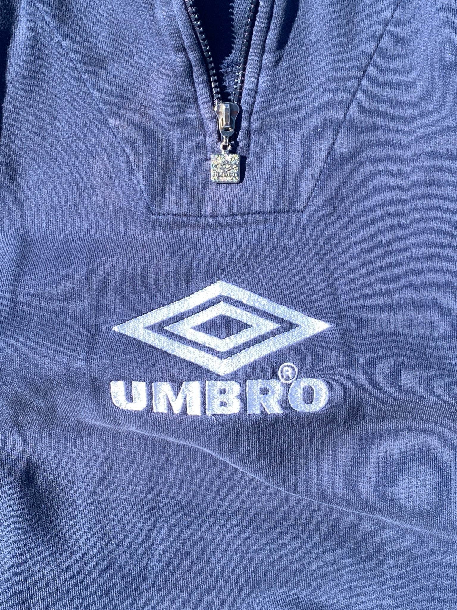 VINTAGE UMBRO PRO TRAINING 1/4 ZIP PULLOVER (L/XL) - XL - grabbers.studio